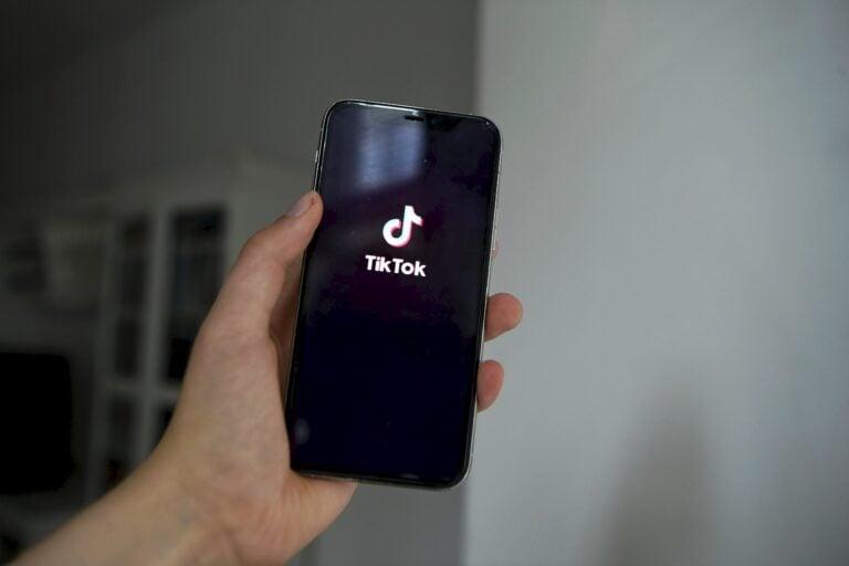 Elokuun alussa myyntiin tullutta tuolia hehkutetaan etenkin Tiktokissa. LEHTIKUVA / AADA PETÄJÄ