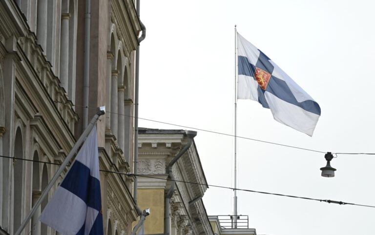 Voimassaoloaika on kymmenen vuotta aiempien viisivuotisten sijaan. LEHTIKUVA / HEIKKI SAUKKOMAA