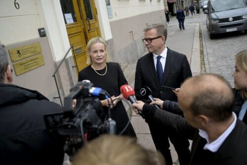 Pääministeri Petteri Orpo ja valtiovarainministeri Riikka Purra. LEHTIKUVA / ANTTI AIMO-KOIVISTO