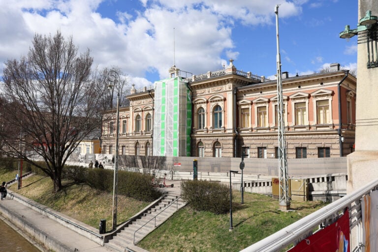 Turun kaupungintalo huhtikuussa 2026. STR / LEHTIKUVA / LAURA UKKONEN