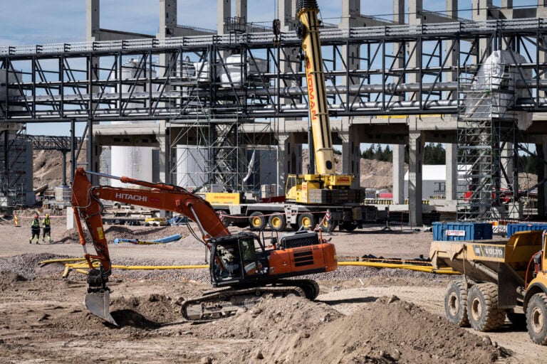 Akkumateriaalitehtaan työmaa Kotkassa. / LEHTIKUVA / RONI REKOMAA