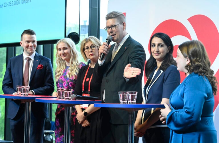 Puoluejohtoa SDP:n puoluekokouksessa Tampereella 24. toukokuuta 2026. LEHTIKUVA / HEIKKI SAUKKOMAA