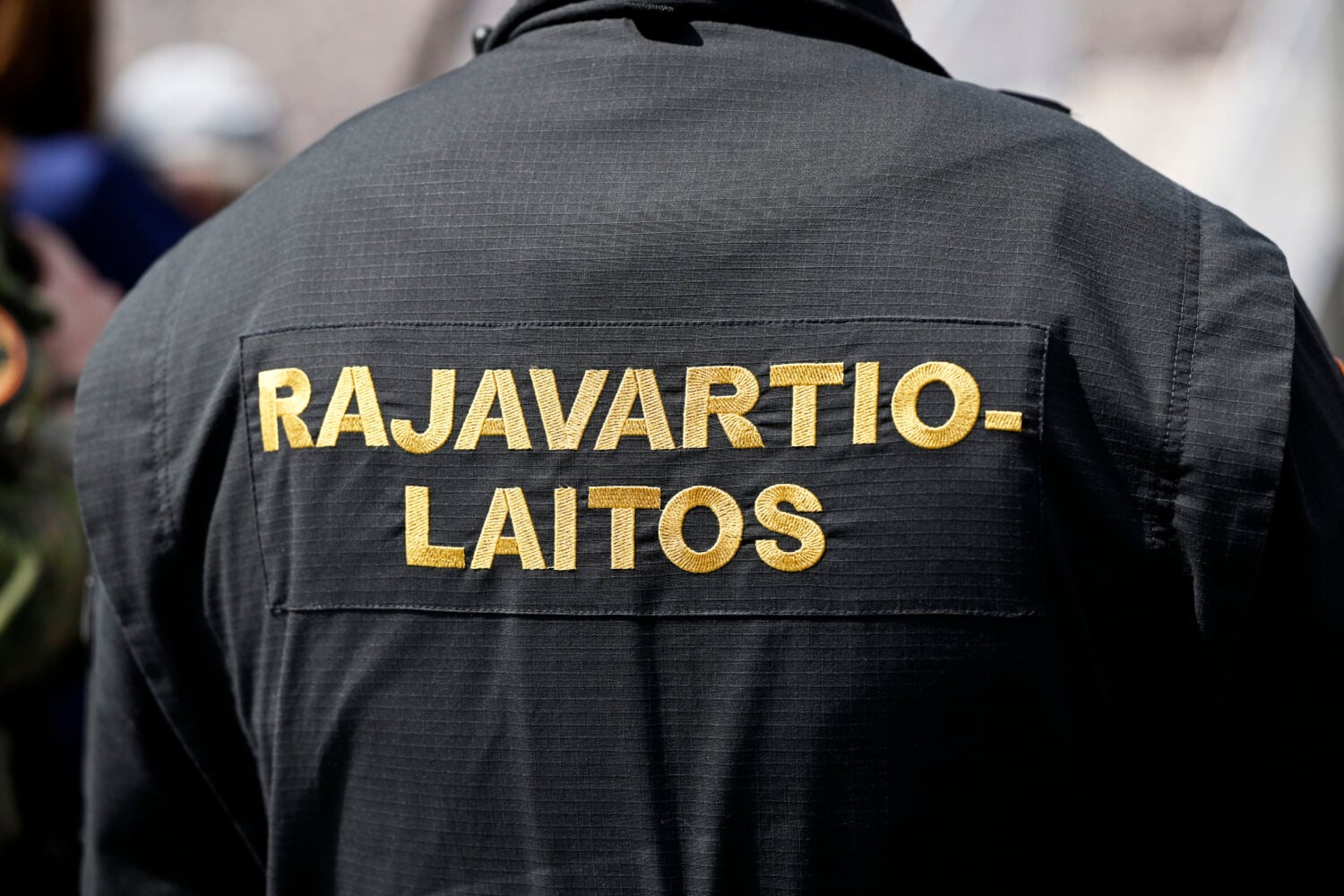 Tuen määrää ja tarvetta arvioidaan yhdessä Viron viranomaisten kanssa. LEHTIKUVA / ANTTI AIMO-KOIVISTO
