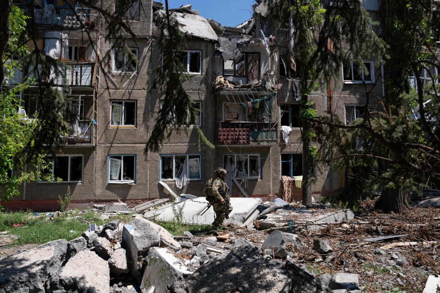 Ukrainalainen sotilas partioi Donetskin alueella heinäkuussa 2026. AFP / LEHTIKUVA / HANDOUT