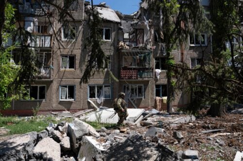 Ukrainalainen sotilas partioi Donetskin alueella heinäkuussa 2026. AFP / LEHTIKUVA / HANDOUT