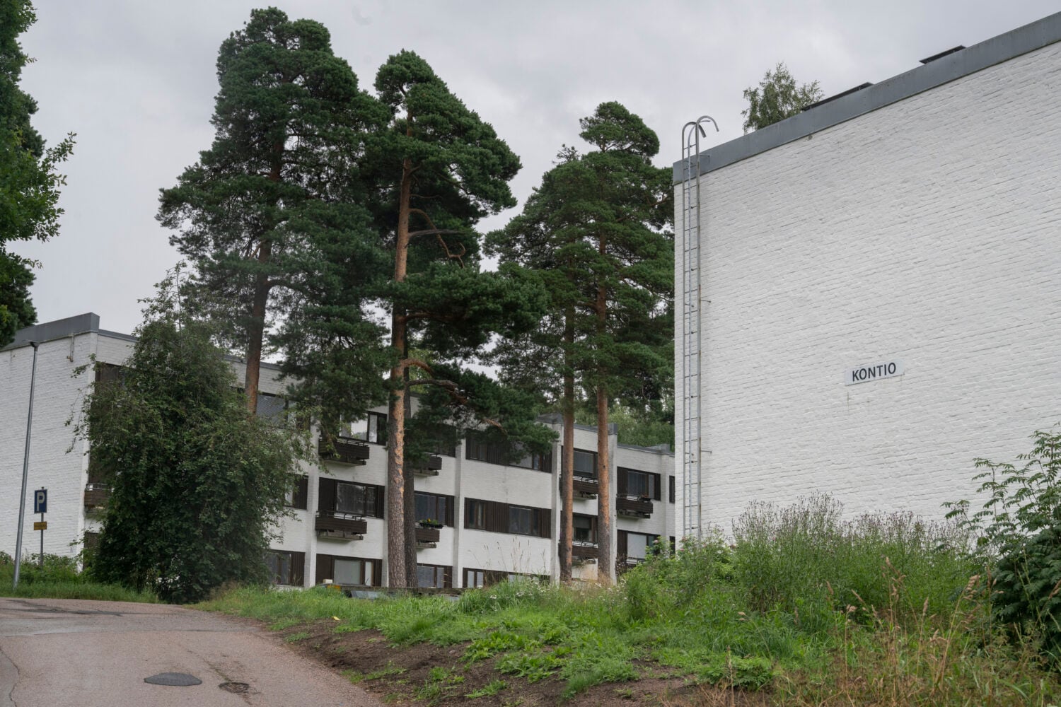 Arkkitehti Alvar Aallon suunnittelema Sunilan asuinalue Kotkassa. LEHTIKUVA / SAARA PELTOLA