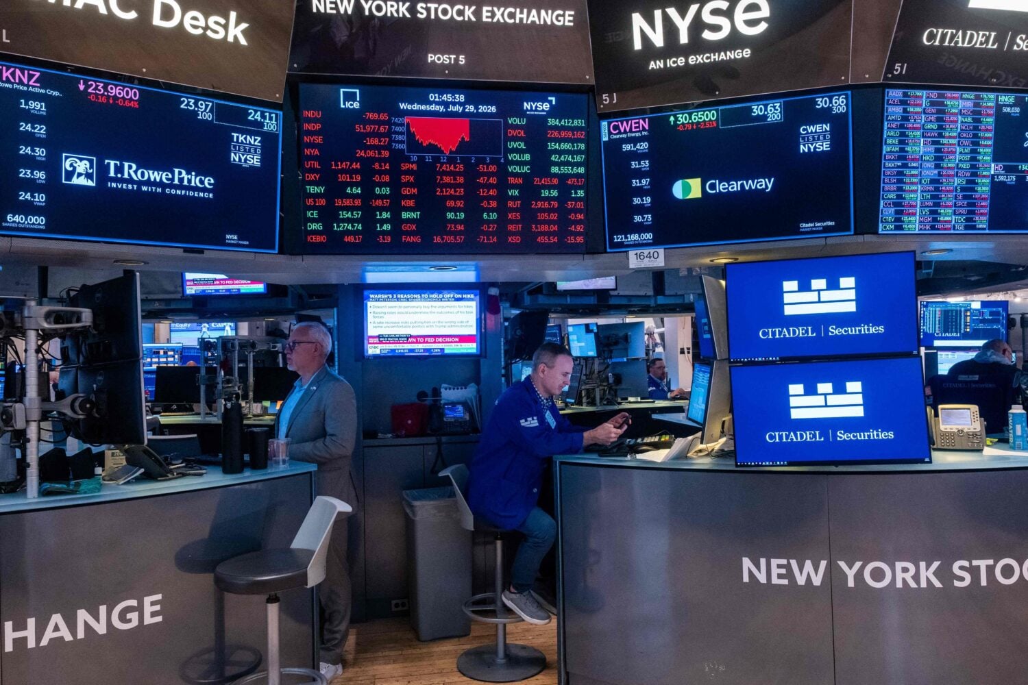 Kaupankäyntiä New Yorkin pörssissä. AFP / LEHTIKUVA / SPENCER PLATT