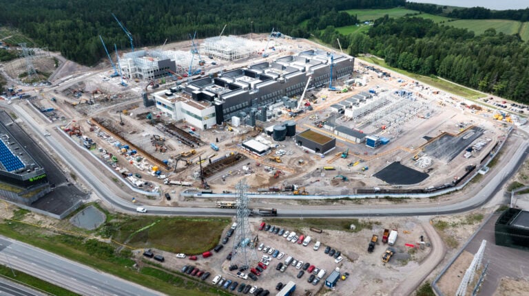 Microsoftin datakeskuksen työmaa Hepokorvessa Espoossa 30. heinäkuuta 2026