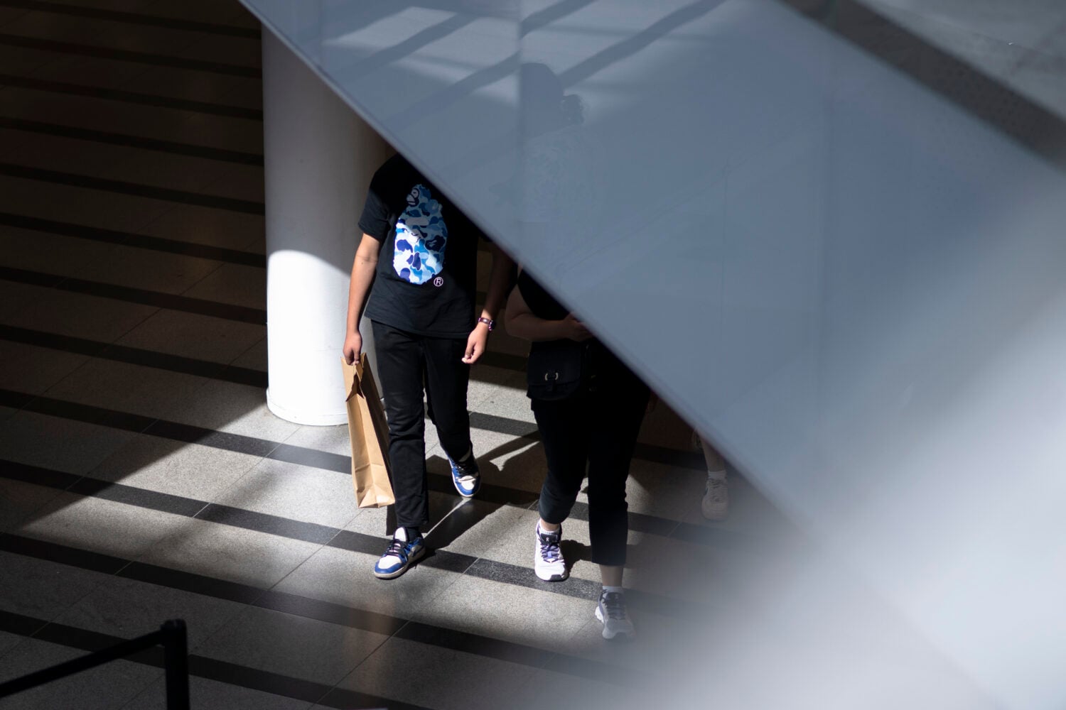 Ihmisiä ostoksilla kauppakeskus Forumissa. LEHTIKUVA / MIKKO STIG