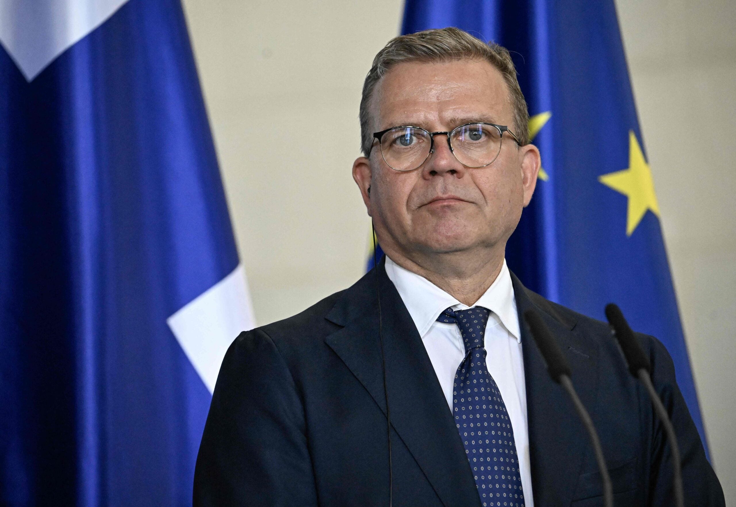 Orpo bensiinin hinnasta: Hallitus etsii keinoja helpotukseen