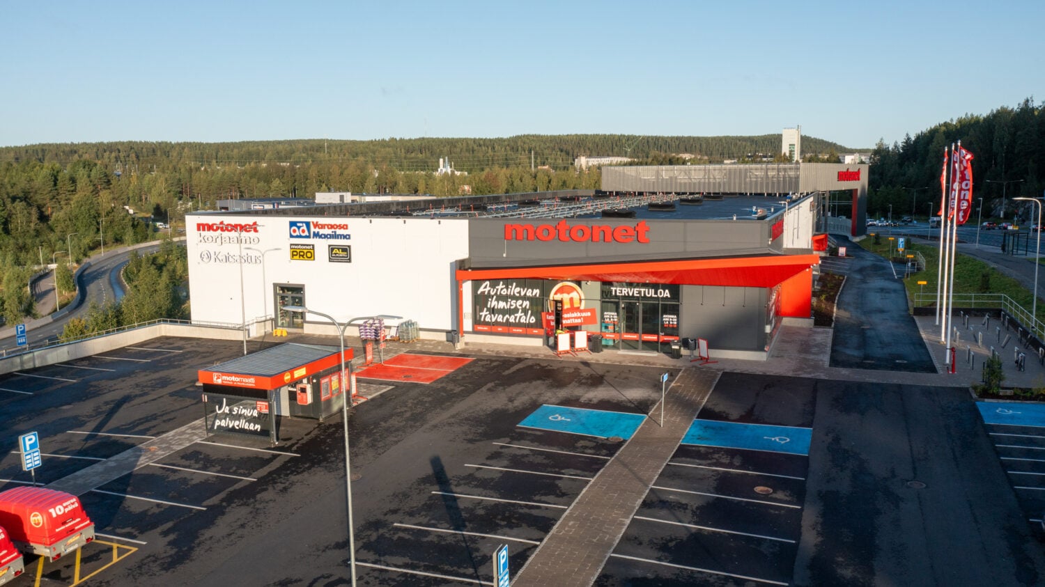 Ruotsalainen talousmedia kutsuu suomalaisketjua Bilteman haastajaksi.