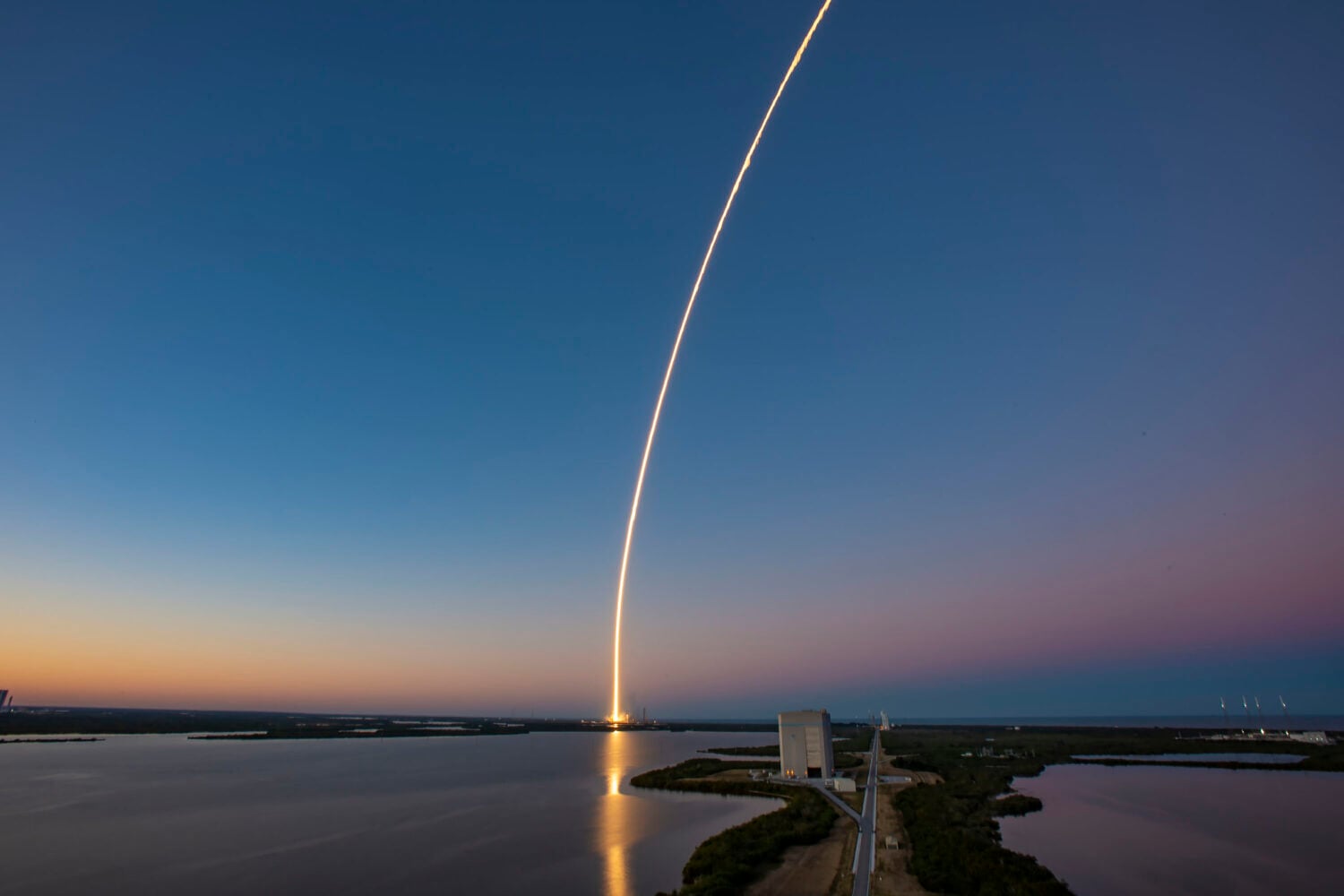 SpaceX:n Starship-raketin laukaisu.