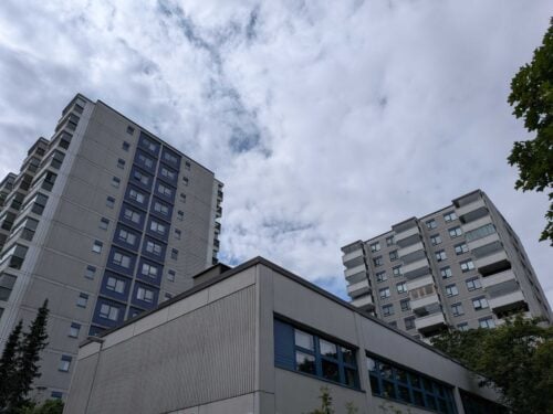 Kerrostaloja Helsingissä. VILLE MÄKILÄ