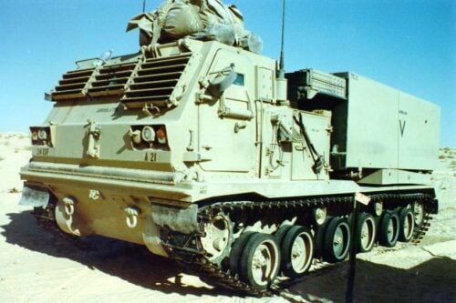 M270 MLRS -raskas raketinheitinjärjestelmä. (Kuva: DoD, SGT Randall M. Yackiel)
