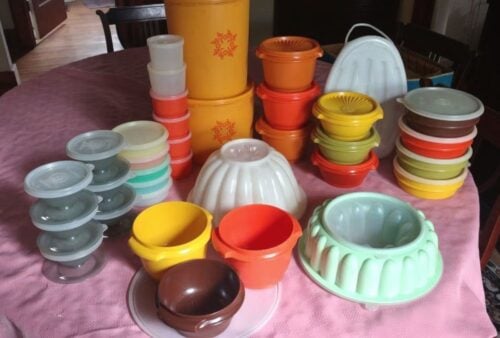 Vanhoja Tupperware-astioita. / Ebay