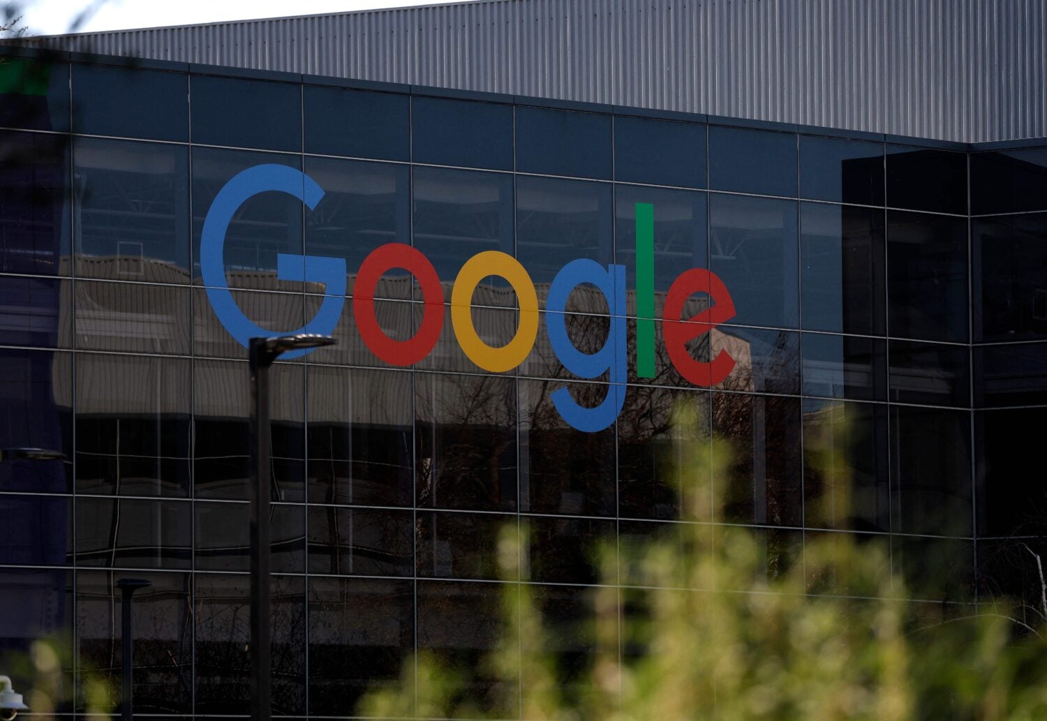 Google tiedotti keskiviikkona Suomeen kohdistuvasta jätti-investoinnista. AFP / LEHTIKUVA / JUSTIN SULLIVAN