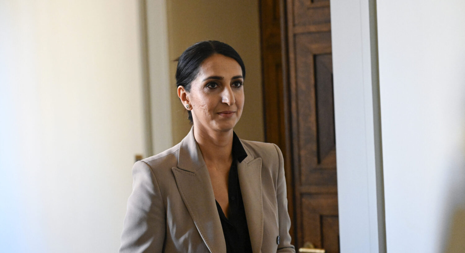 SDP:n kansanedustaja Nasima Razmyar. LEHTIKUVA / EMMI KORHONEN