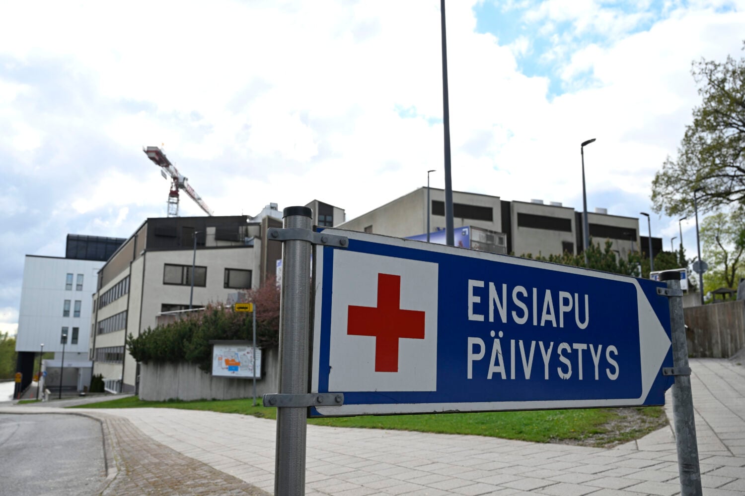 Palkkaharmonisointi kuluttaa hyvinvointialueiden kukkaroita. LEHTIKUVA / EMMI KORHONEN