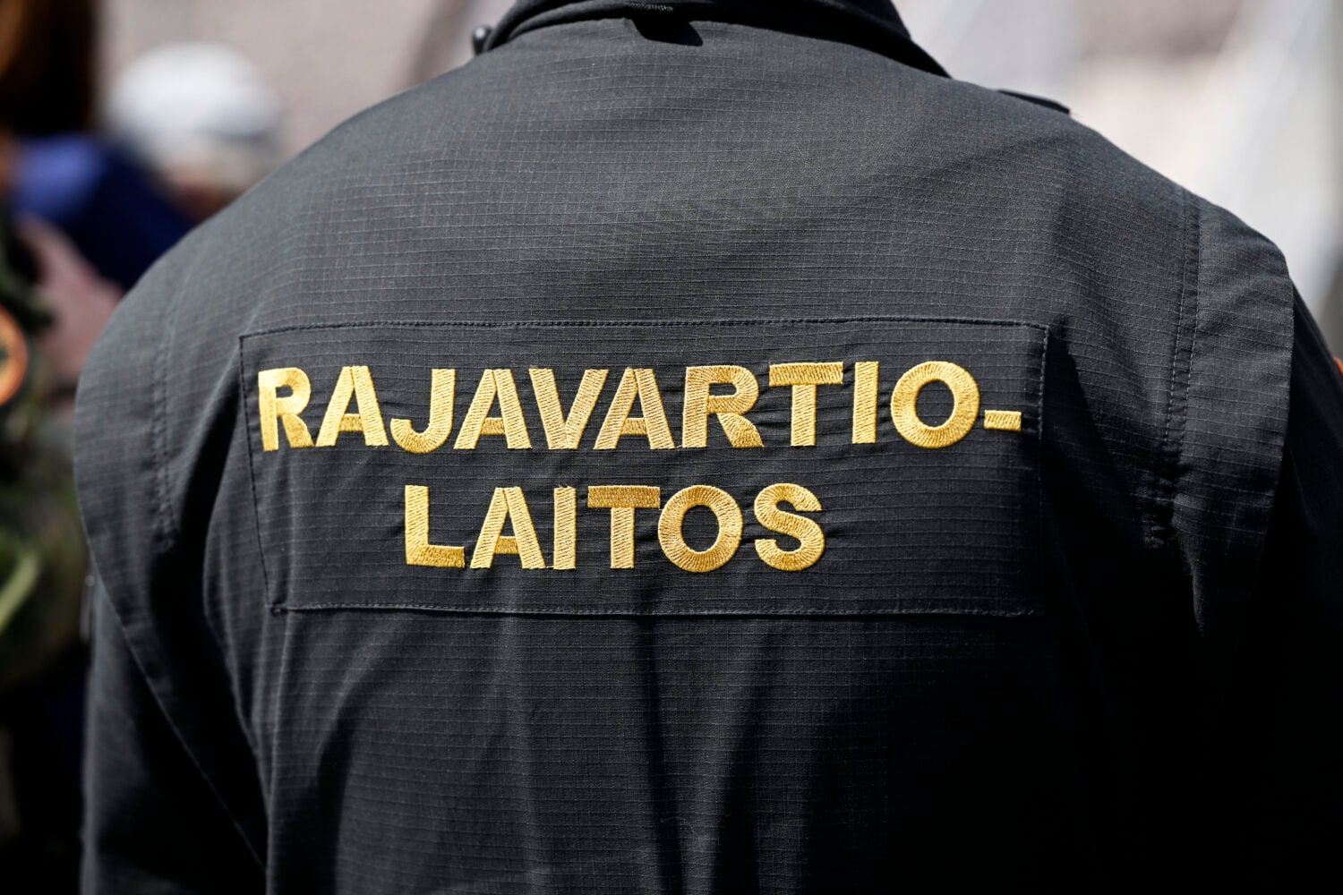 Rajavartiolaitoksen työntekijä arkistokuvassa. LEHTIKUVA / ANTTI AIMO-KOIVISTO
