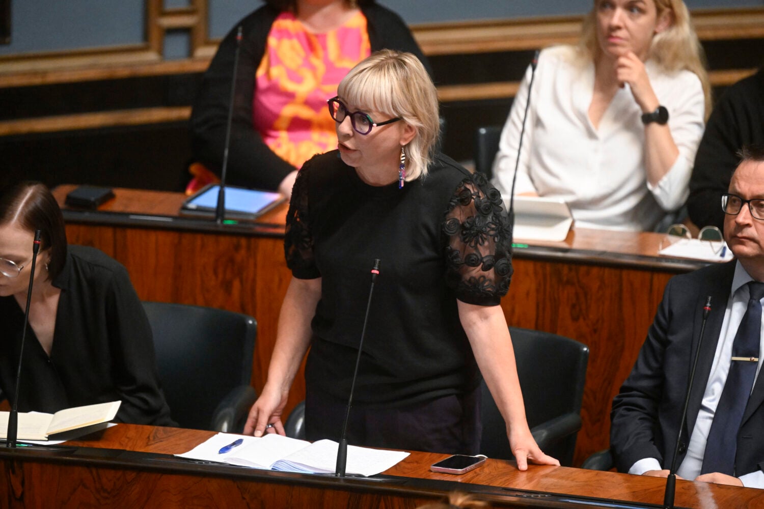 Vasemmistoliiton Aino-Kaisa Pekonen eduskunnan täysistunnossa Helsingissä 21. heinäkuuta 2026. LEHTIKUVA / VILJA SIRVIÖ