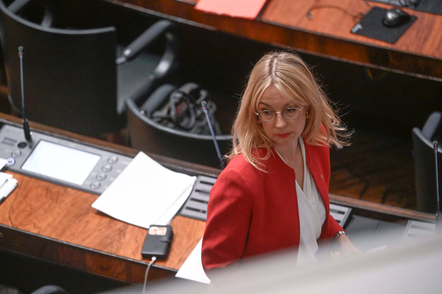SDP:n eduskuntaryhmän puheenjohtaja Tytti Tuppurainen eduskunnan täysistunnossa Helsingissä 21. heinäkuuta 2026. LEHTIKUVA / SAARA PELTOLA
