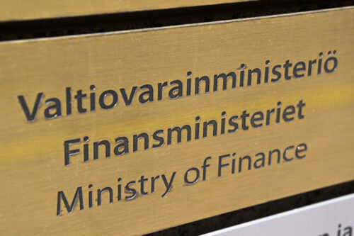Valtiovarainministeriön kyltti Helsingissä. / LEHTIKUVA / VILJA SIRVIÖ