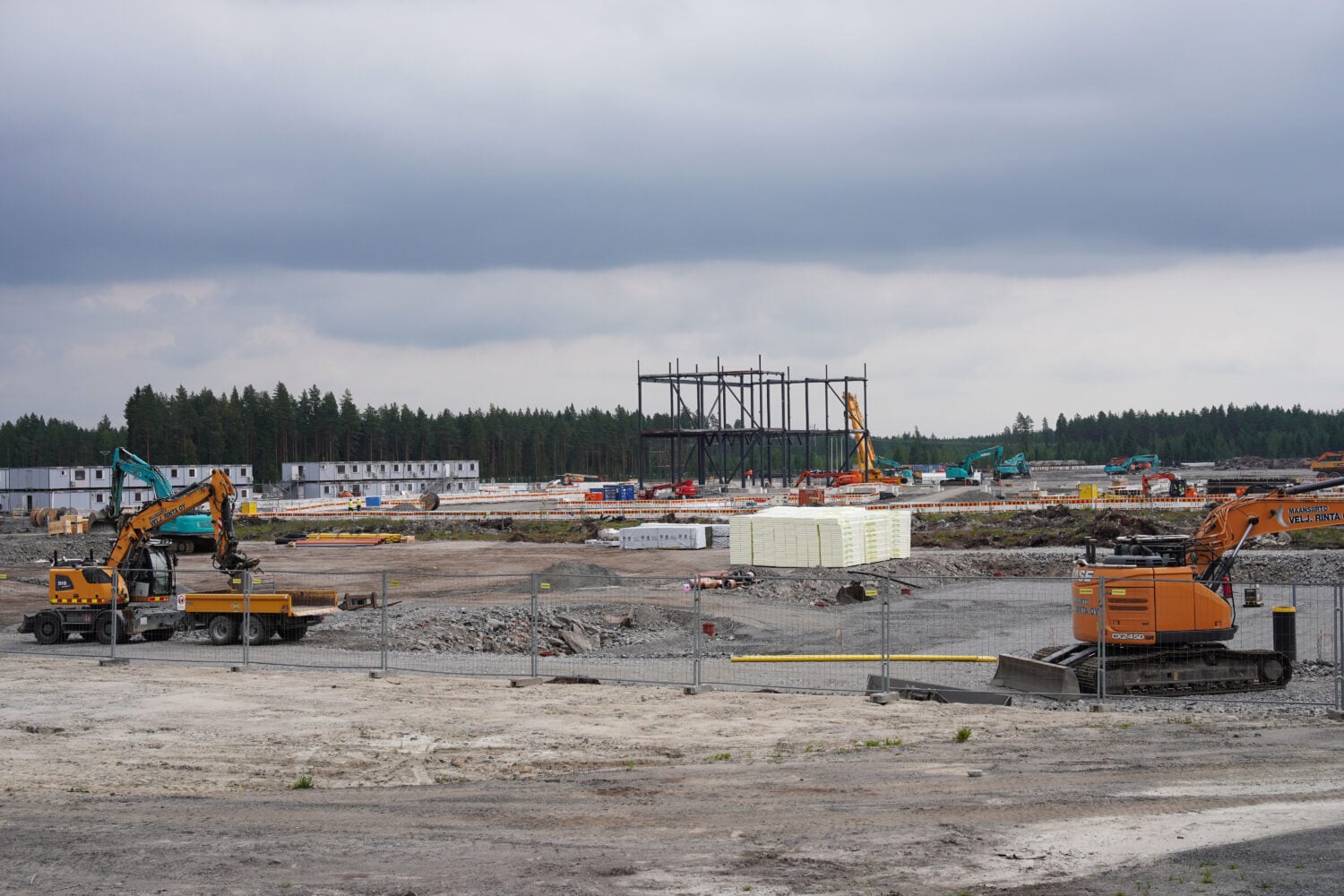 Tekoälydatakeskushankkeen työmaata Kivennevalla Seinäjoella 18. heinäkuuta 2026. LEHTIKUVA / TEEMU SALONEN
