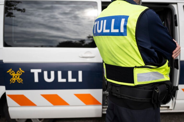 Tullin henkilökuntaa varautumisen teemapäivässä.