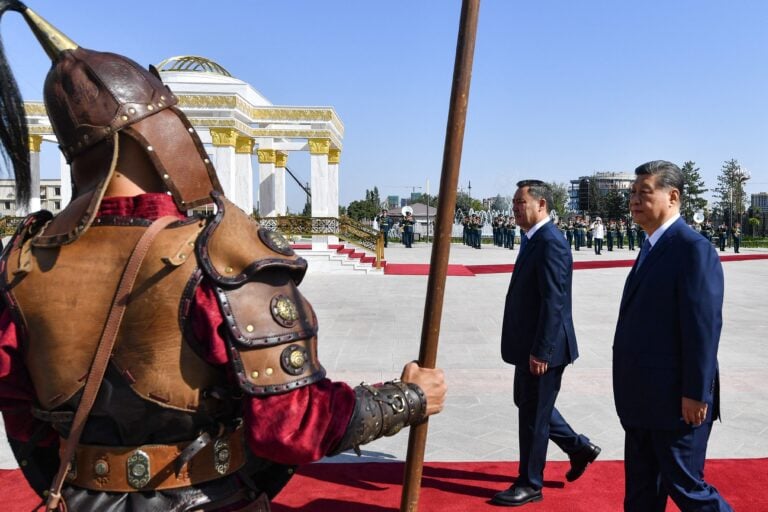 Kirgisian Sadyr Japarov ja Kiinan Xi Jinping Bishkekissä 31. elokuuta2026. AFP / LEHTIKUVA / VJATSESLAV OSELEDKO