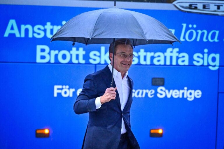 Ruotsin pääministeri, moderaattien Ulf Kristersson saapui vaaliväittelyyn syyskuun alussa. AFP / LEHTIKUVA / ANDERS WIKLUND