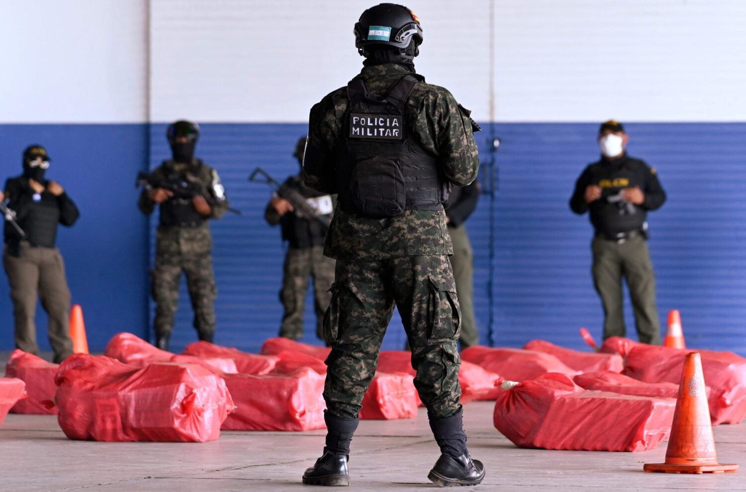 Takavarikoituja huumeita Tegucigalpassa Hondurasissa syyskuussa 2026. AFP / LEHTIKUVA / ORLANDO SIERRA
