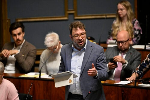 SDP:n kansanedustaja Timo Harakka eduskunnan täysistunnossa 23. syyskuuta 2026. Eduskunnan täysistunnossa jatkui lähetekeskustelu ensi vuoden budjettiesityksestä, LEHTIKUVA / RONI REKOMAA