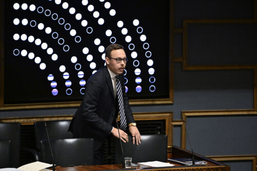 Työministeri Matias Marttinen eduskunnan täysistunnossa 23. syyskuuta 2026. LEHTIKUVA / RONI REKOMAA