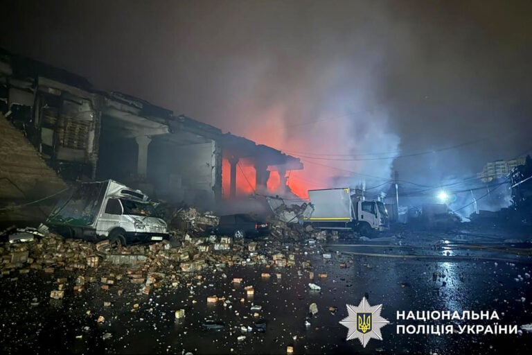 Drooni-iskune jälkiä Stara Hnylytsiassa Harkovan alueella. NATIONAL POLICE OF UKRAINE / HANDOUT / AFP / LEHTIKUVA