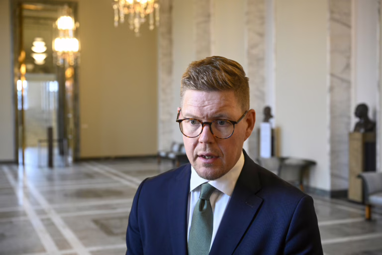 SDP:n puheenjohtaja Antti Lindtman tapasi mediaa eduskunnan Valtiosalissa Helsingissä 29. syyskuuta 2026., LEHTIKUVA / MARKKU ULANDER