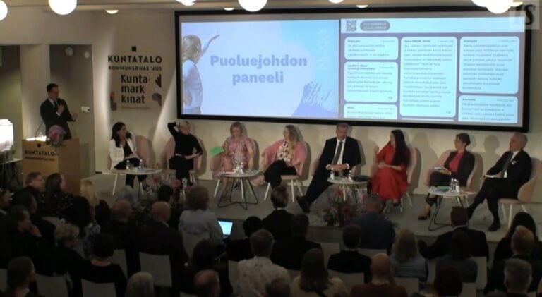 Vaalipaneelissa Kuntatalolla keskusteltiin kuntien tulevaisuudesta.