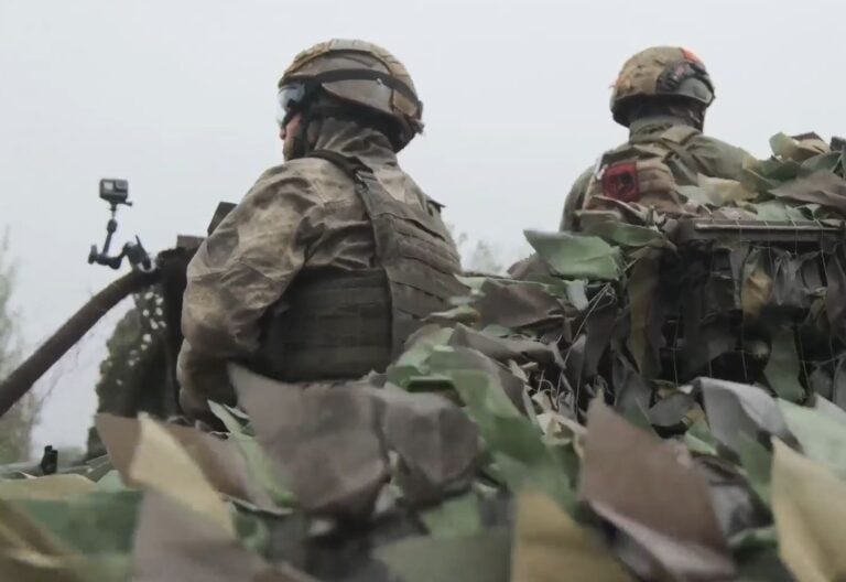 Venäjän sotilaita Ukrainan rintamalla. / Zvezda