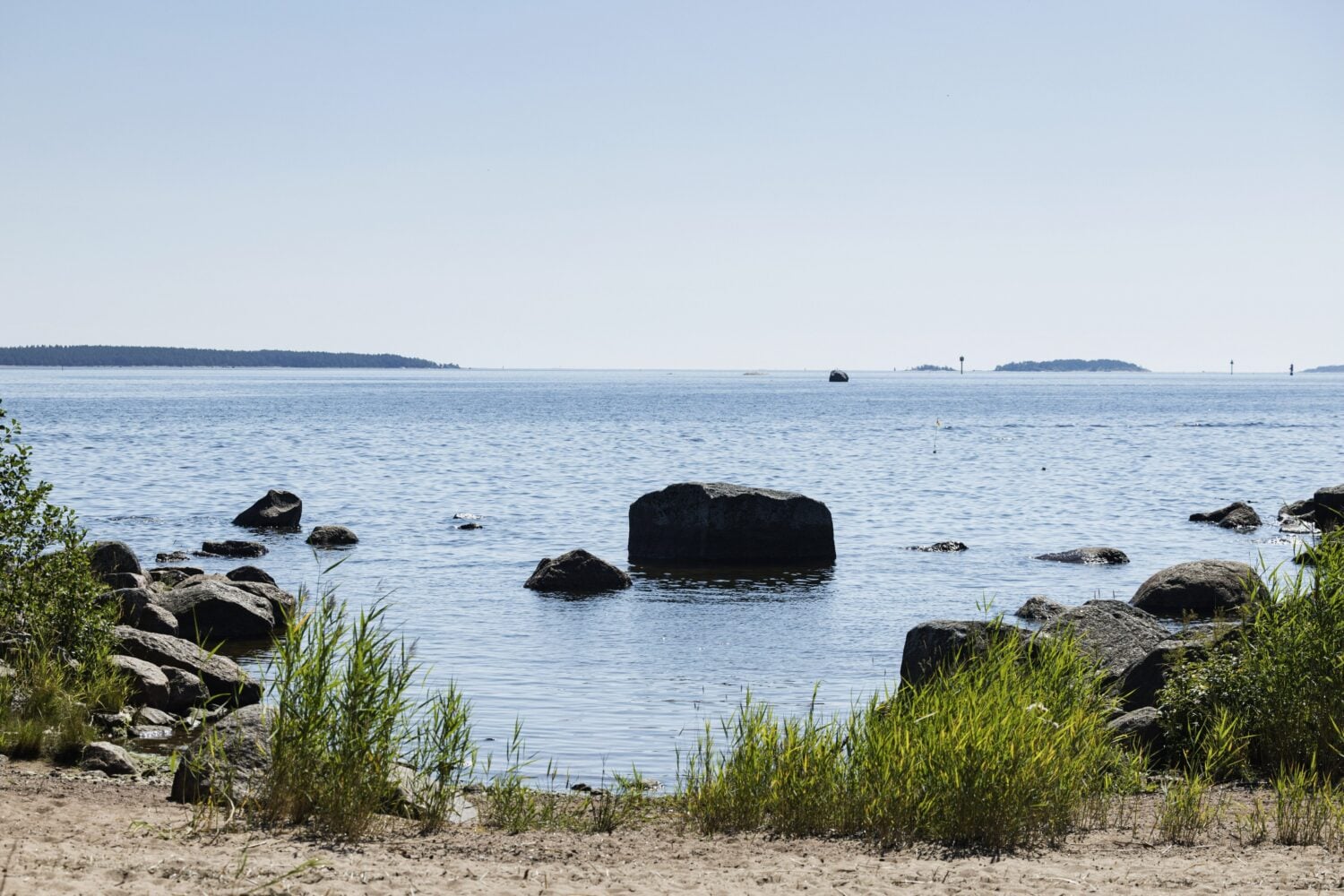 Kuvituskuva Kotkan edustalta. Puolustusvoimat ilmoitti perjantaiaamuna ottaneensa käyttöön tilapäisen rajoitusalueen itäisellä Suomenlahdella. LEHTIKUVA / RONI REKOMAA