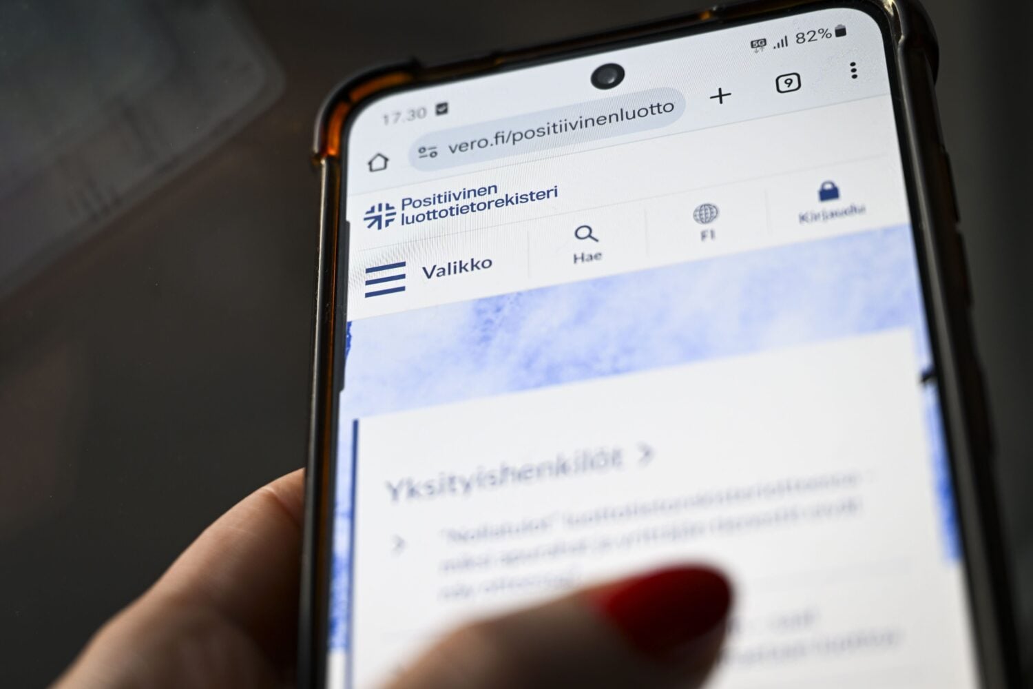 Rekisterin tavoitteena on vähentää kotitalouksien ylivelkaantumista. / LEHTIKUVA / EMMI KORHONEN