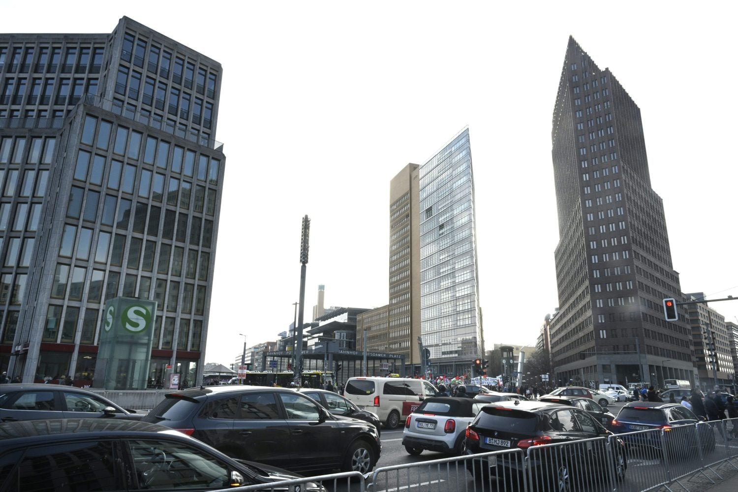 Potsdamer Platz Berliinissä. LEHTIKUVA / HEIKKI SAUKKOMAA