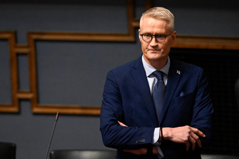 Kokoomuksen kansanedustaja Jarmo Limnell eduskunnan täysistunnossa Helsingissä 4. maaliskuuta 2026., LEHTIKUVA / EMMI KORHONEN