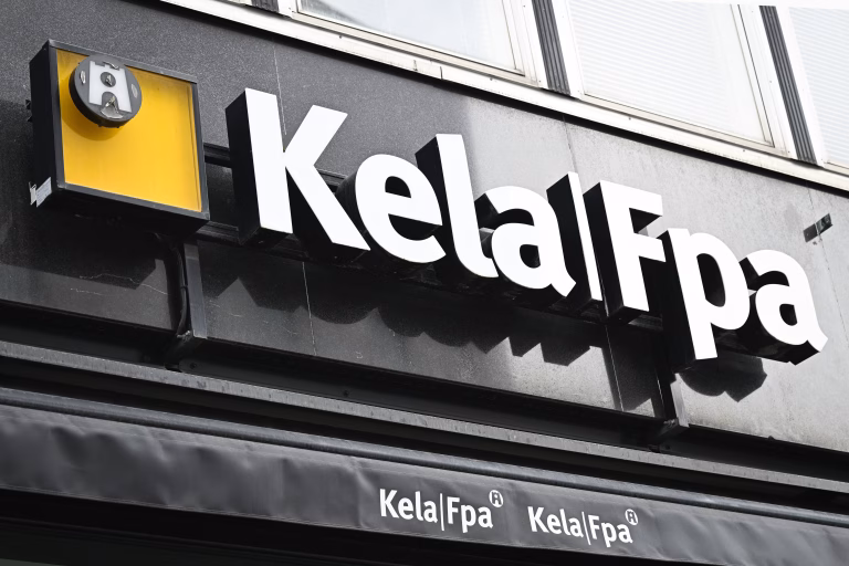 Kela ohjasi alkuvuonna yli 50 000 työllisyyspalveluihin tai hakemaan ensisijaisia etuuksia. LEHTIKUVA / EMMI KORHONEN