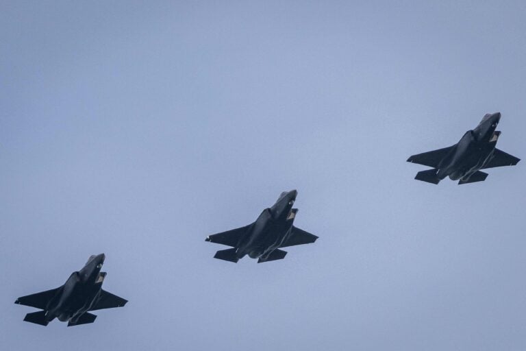 NATO:n hävittäjät nousivat ilmaan drooniepäilyn vuoksi. AFP / LEHTIKUVA / WOJTEK RADWANSKI