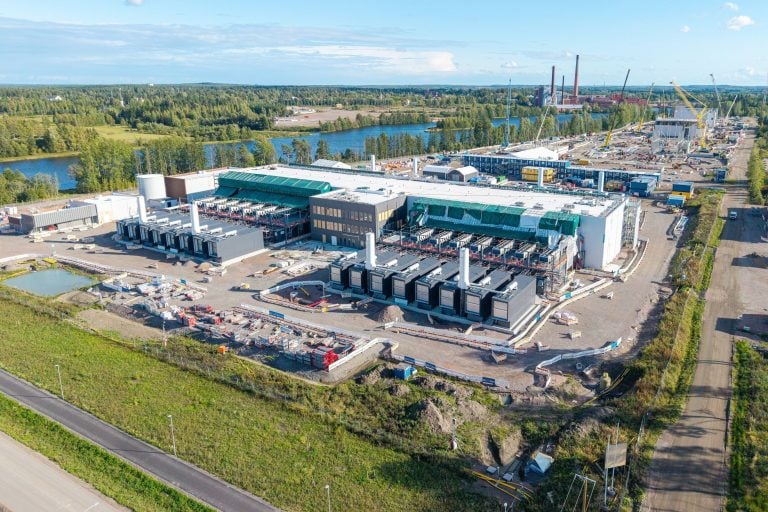 Datakeskustyömaa Ummeljoella Kouvolassa. STR / LEHTIKUVA / SASU JÄRNSTEDT