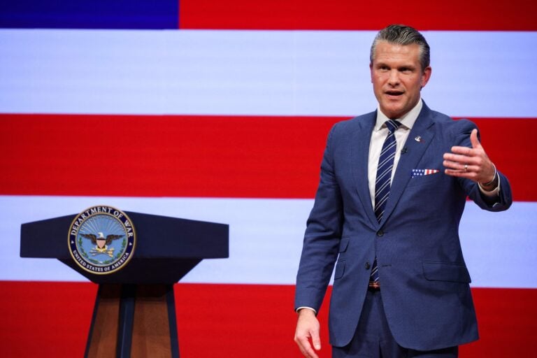 Hegseth pitämässä joukkojen tila-puhetta syyskuussa 2026. AFP / LEHTIKUVA / ALEX WONG