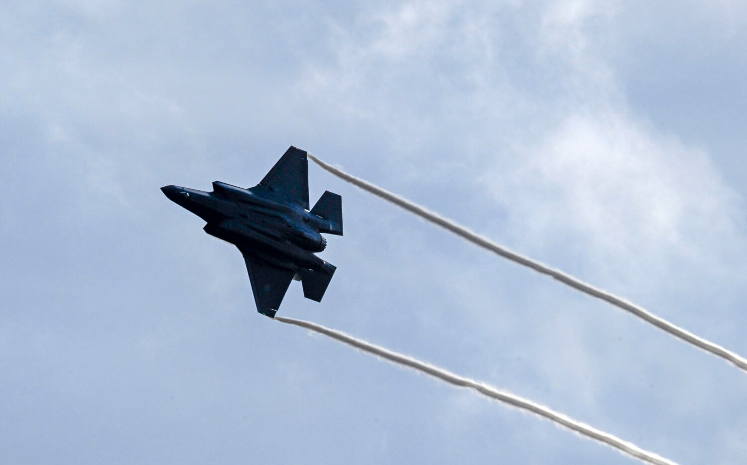 F-35A-hävittäjä Rovaniemellä 1. lokakuuta 2026. / LEHTIKUVA / MARKKU ULANDER