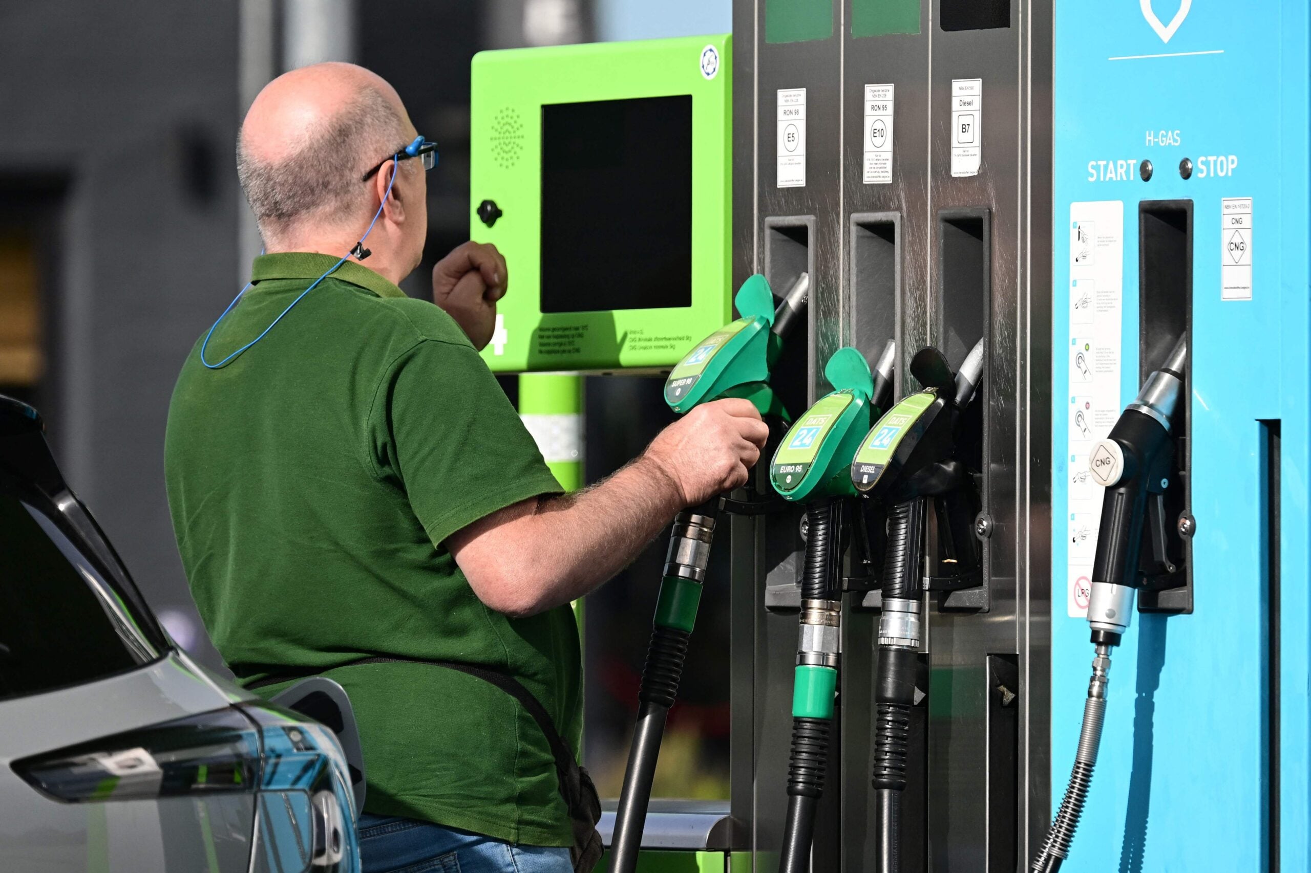 Yksi kuva näyttää: Tämän takia diesel on niin kallista