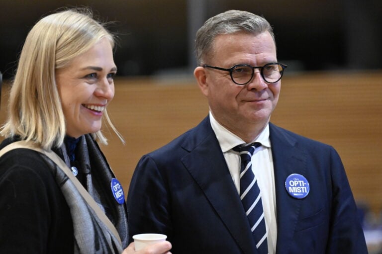 Ulkoministeri Elina Valtonen ja kokoomuksen puheenjohtaja, pääministeri Petteri Orpo Helsingissä 3. lokakuuta 2026. / LEHTIKUVA / EMMI KORHONEN