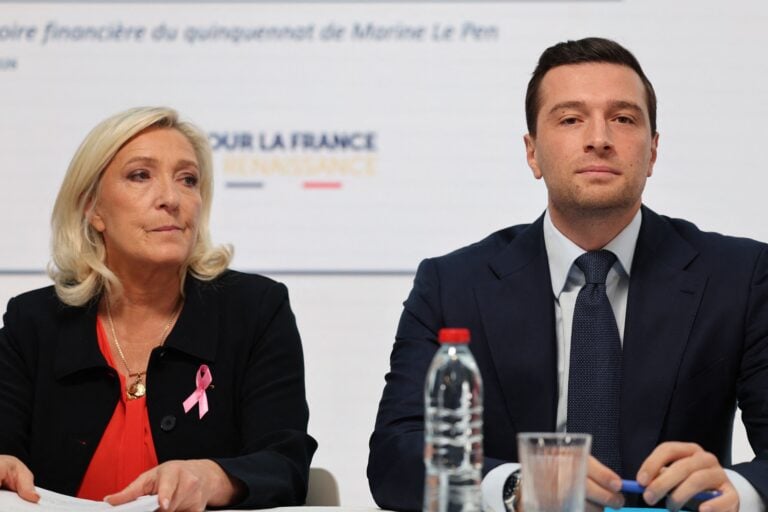 Äärioikeistolaisen Rassemblement National -puolueen ehdokas Ranskan vuoden 2027 presidentinvaaleissa, Marine Le Pen ja puolueen puheenjohtaja Jordan Bardella.
