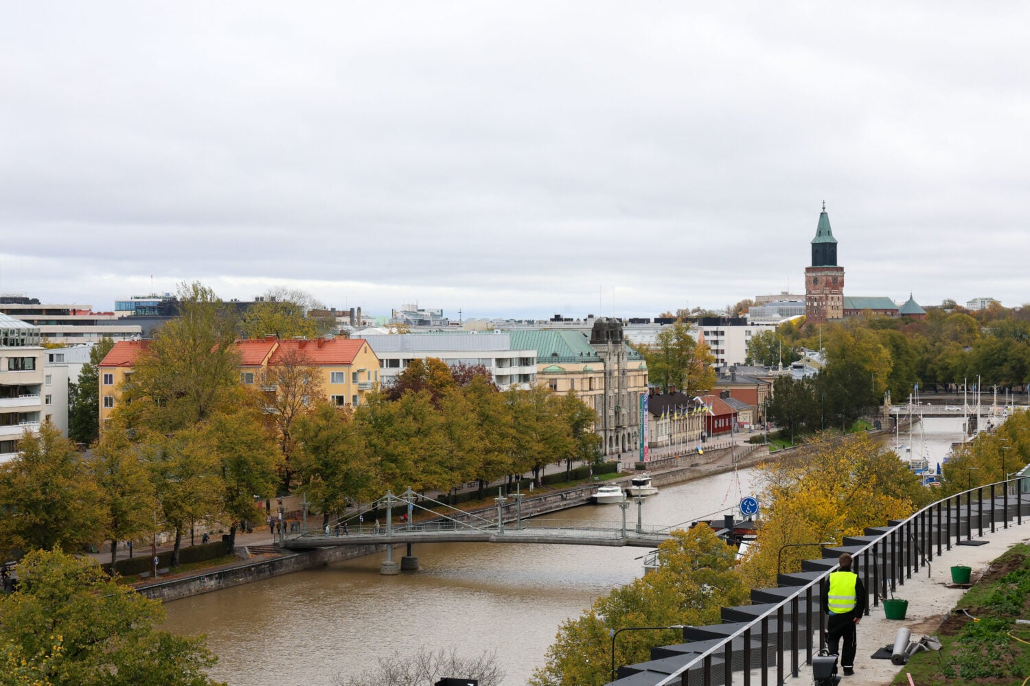 The River Aura waterfront in Turku on 12 October 2026. / STR / LEHTIKUVA / LAURA UKKONEN